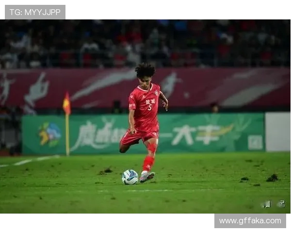 苏超赛场：热血足球与江南文化的激情碰撞(1)